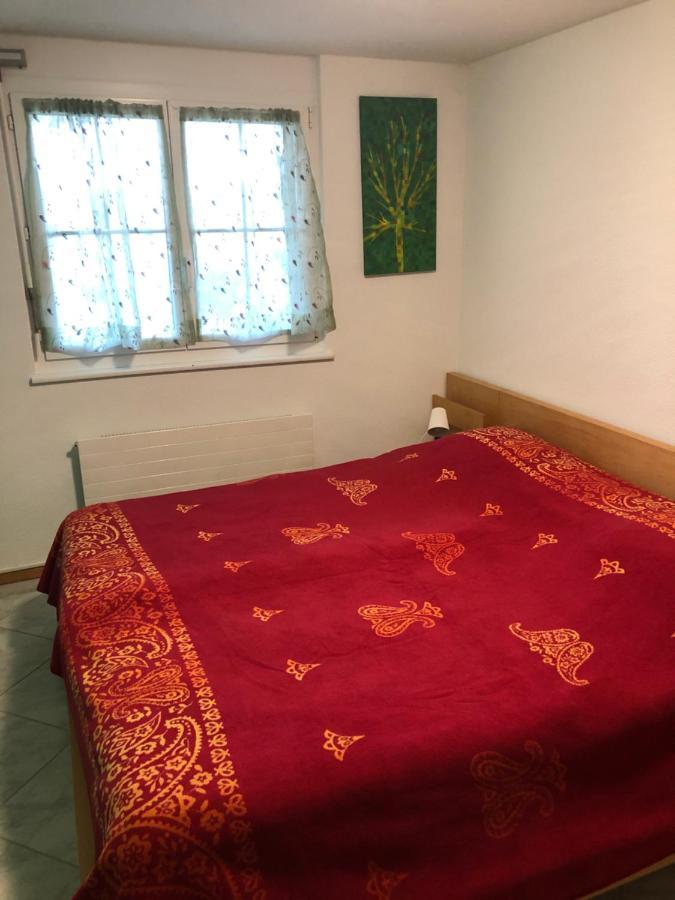 Mona'S Sleep & Go Bed & Breakfast Buren  Luaran gambar