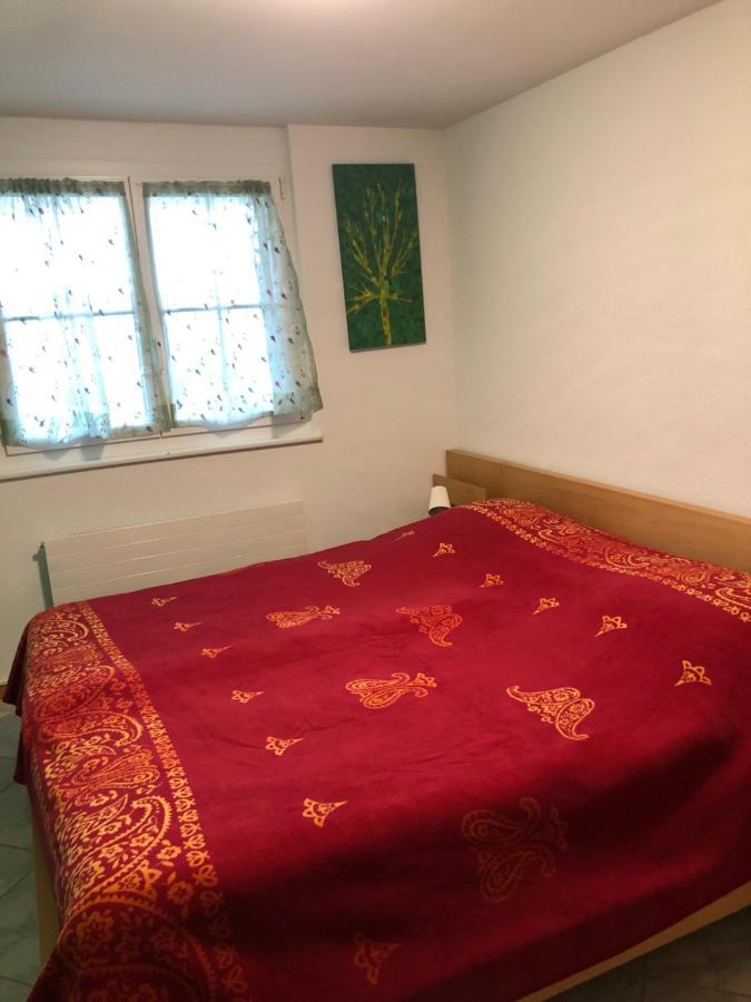 Mona'S Sleep & Go Bed & Breakfast Buren  Luaran gambar