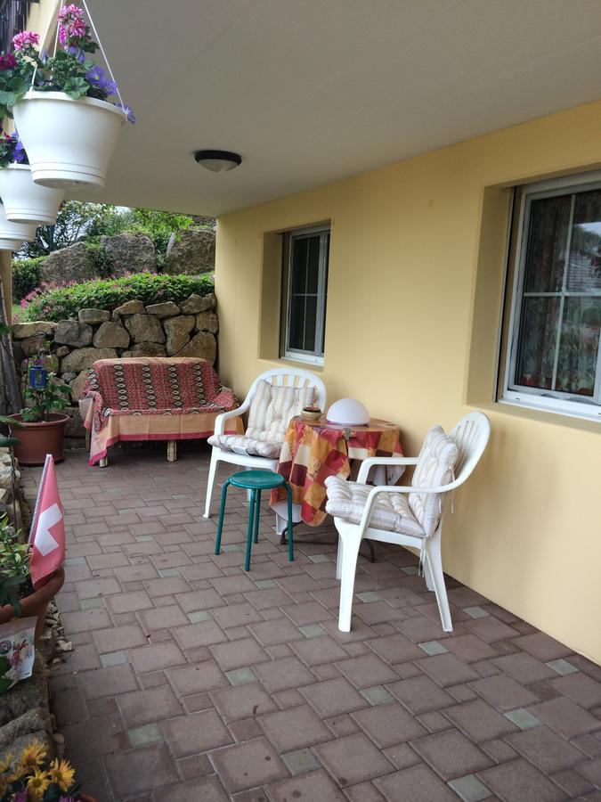 Mona'S Sleep & Go Bed & Breakfast Buren  Luaran gambar