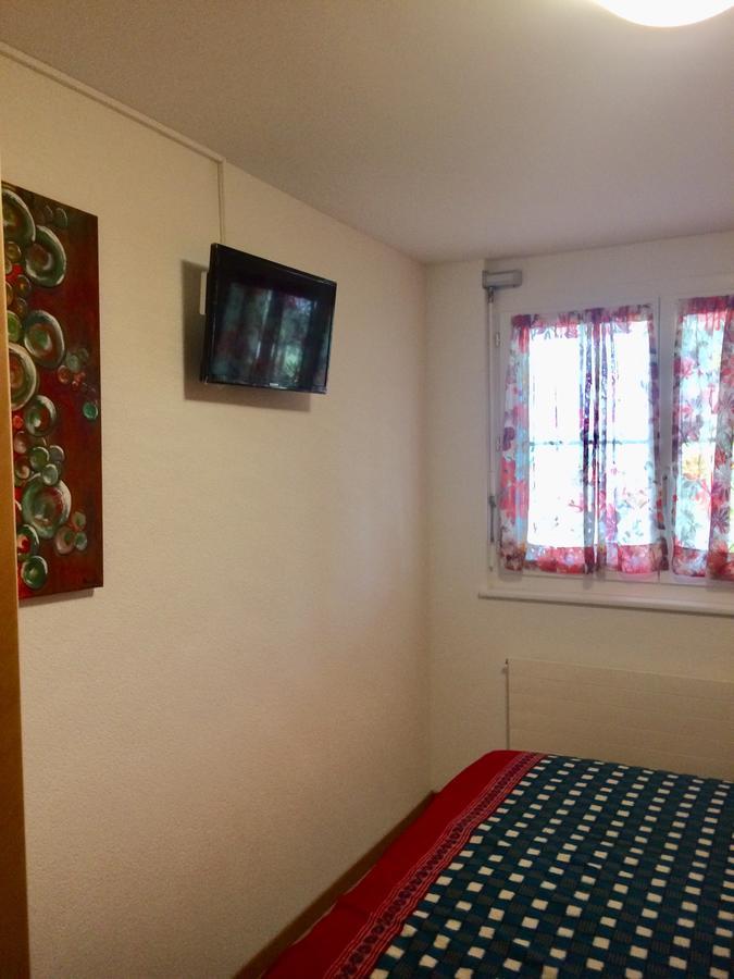Mona'S Sleep & Go Bed & Breakfast Buren  Luaran gambar